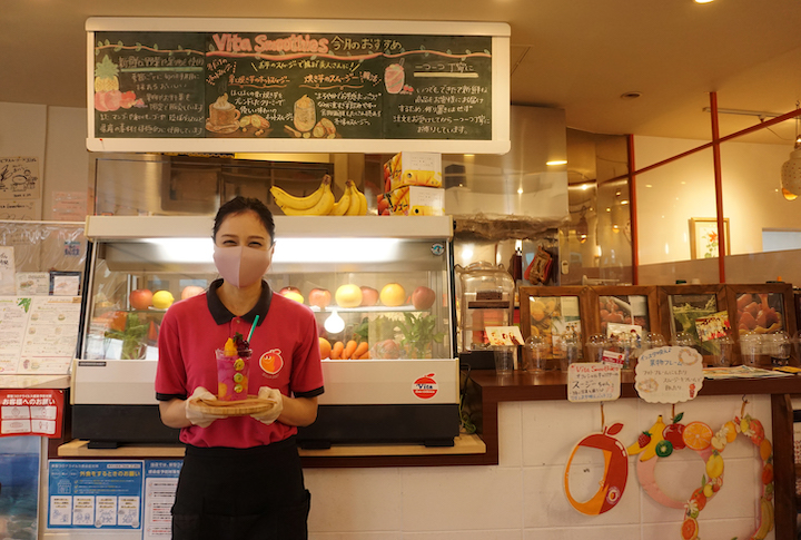 黒板に書かれたレギュラーメニュー