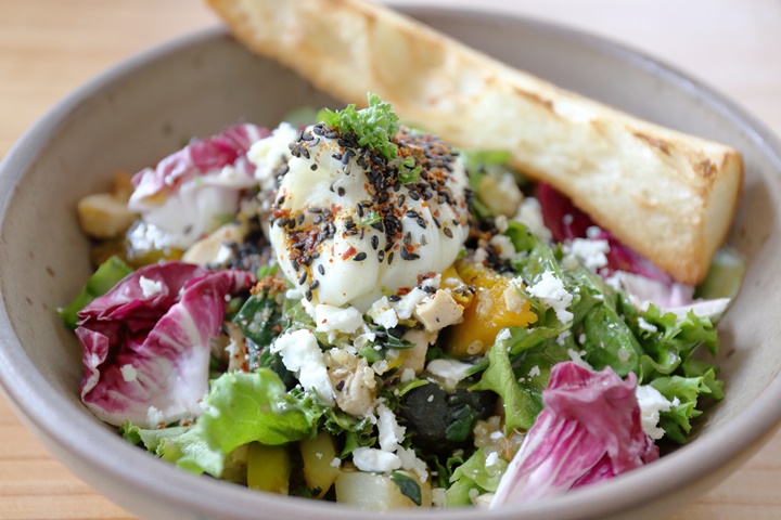 THE CHICKEN BOWL（チキンボール）