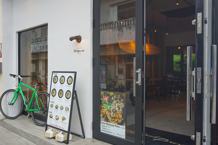 クラフトビール専門店「Island brewing」