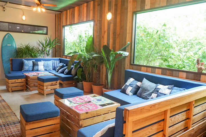 クラフトビール専門店「Island brewing」店内