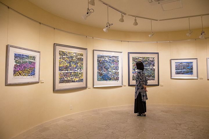 2Fにあるボクネン美術館。