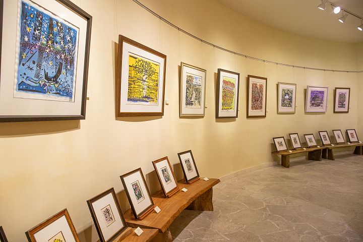 1Fの「アカラギャラリー」