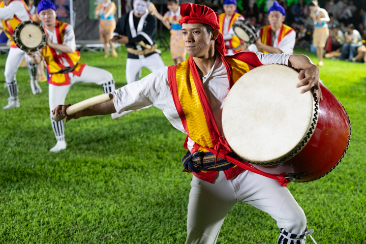 越来青年会のエイサー