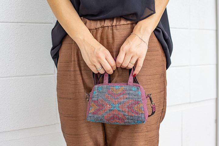 ひとまわり大きいサイズのランチポーチ