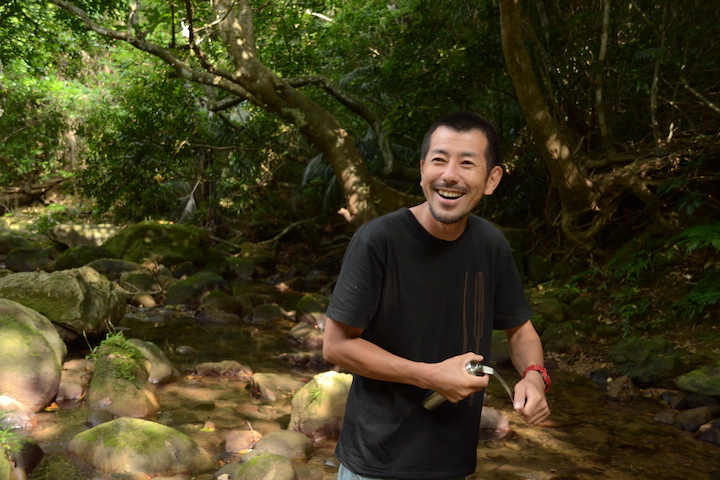 ガイドの梅沢崇さん