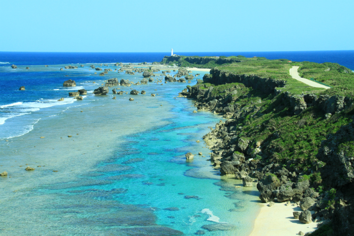 東平安名崎(ひがしへんなざき)