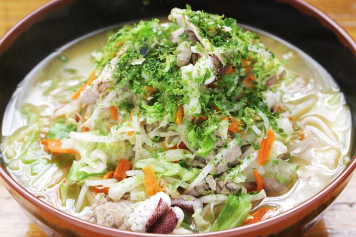 海人（うみんちゅ）そば